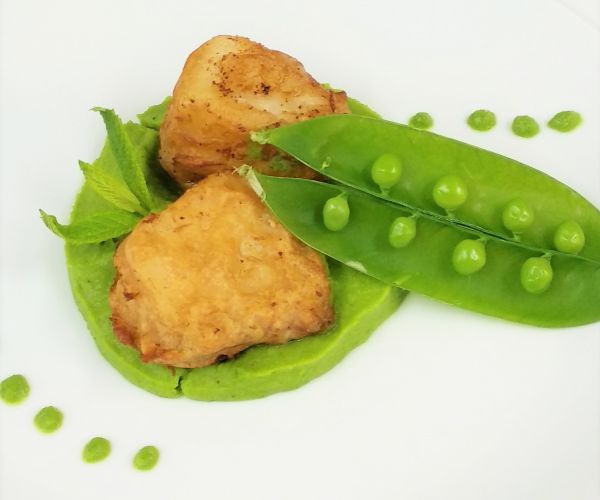 Beignet de morue au parmentier de pois