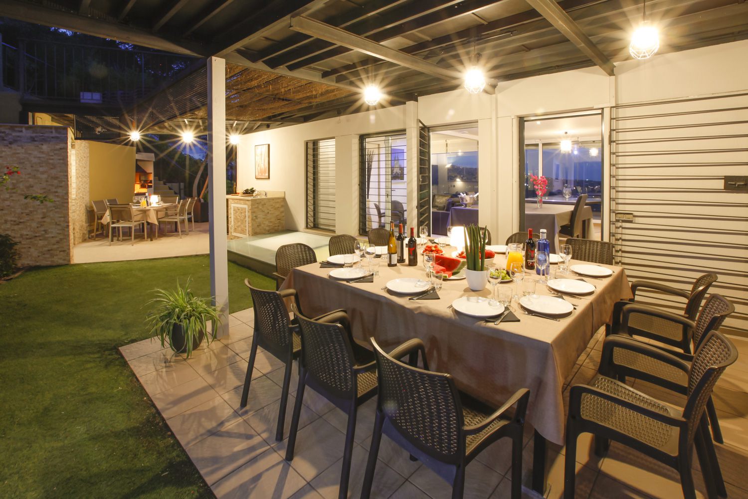 Villa Barcelona Coast rental dinner